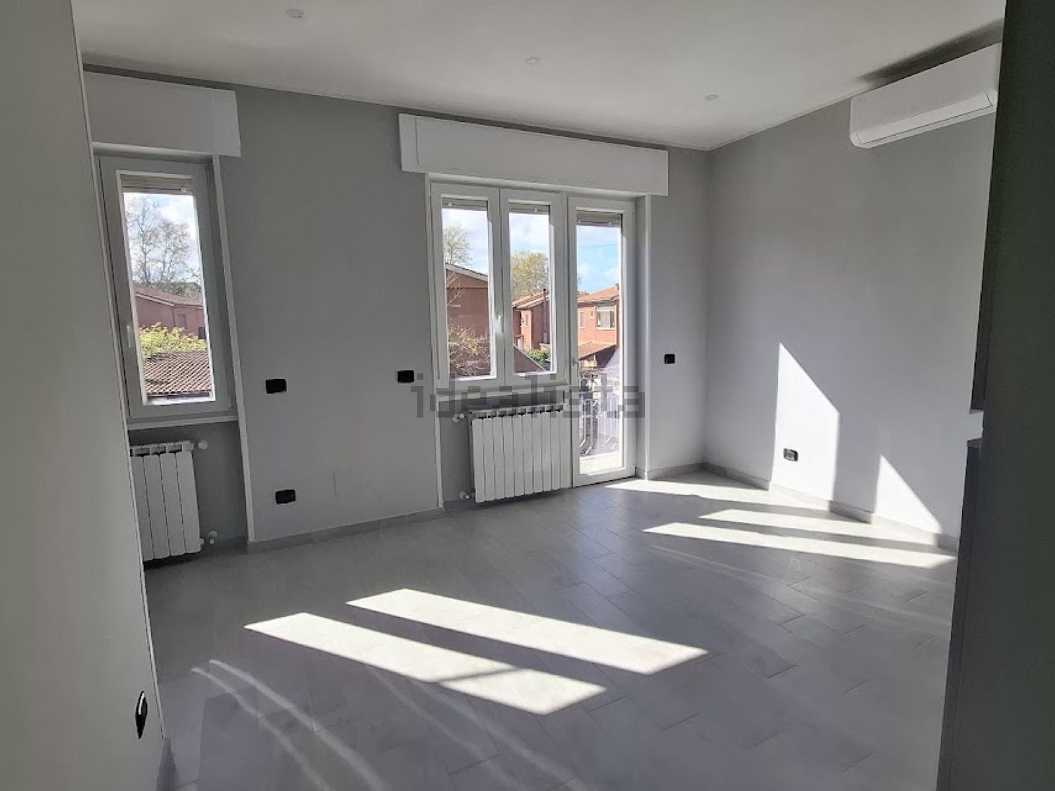 Flat in Acilia - Dragona - Malafede, Roma