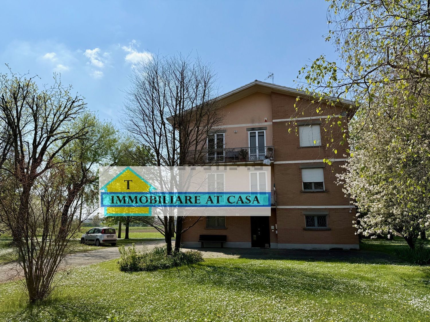 Detached house in Correggio