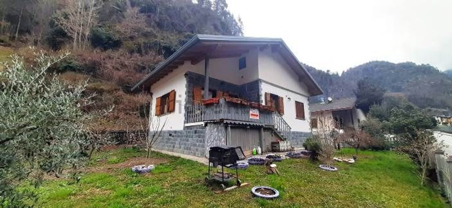 Case e ville a Roncobello