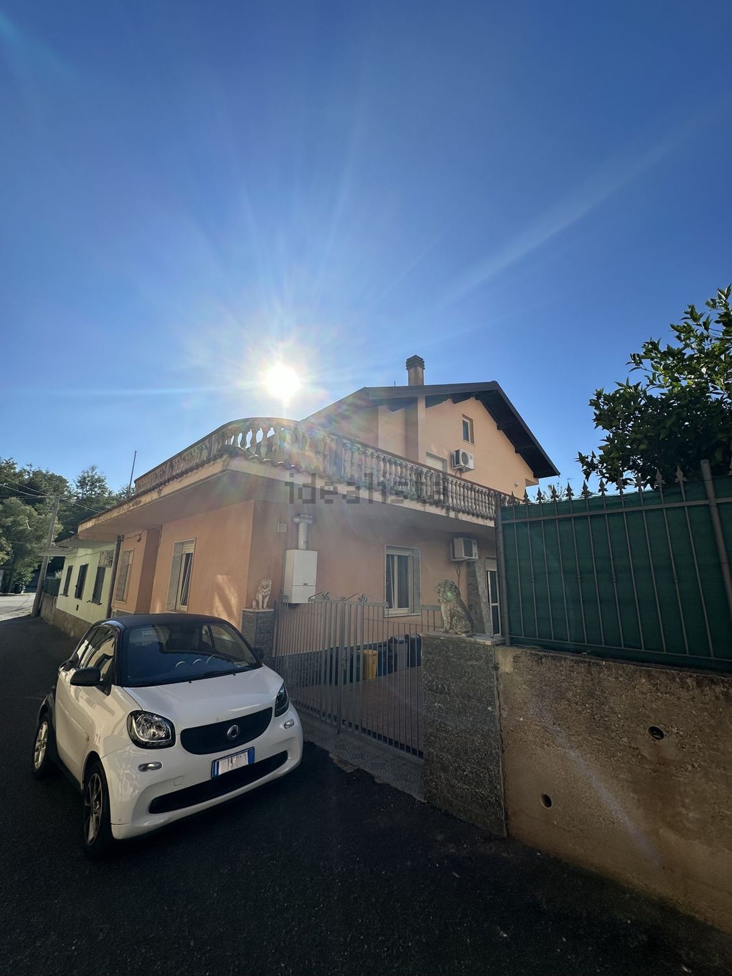 Houses in Vallefiorita
