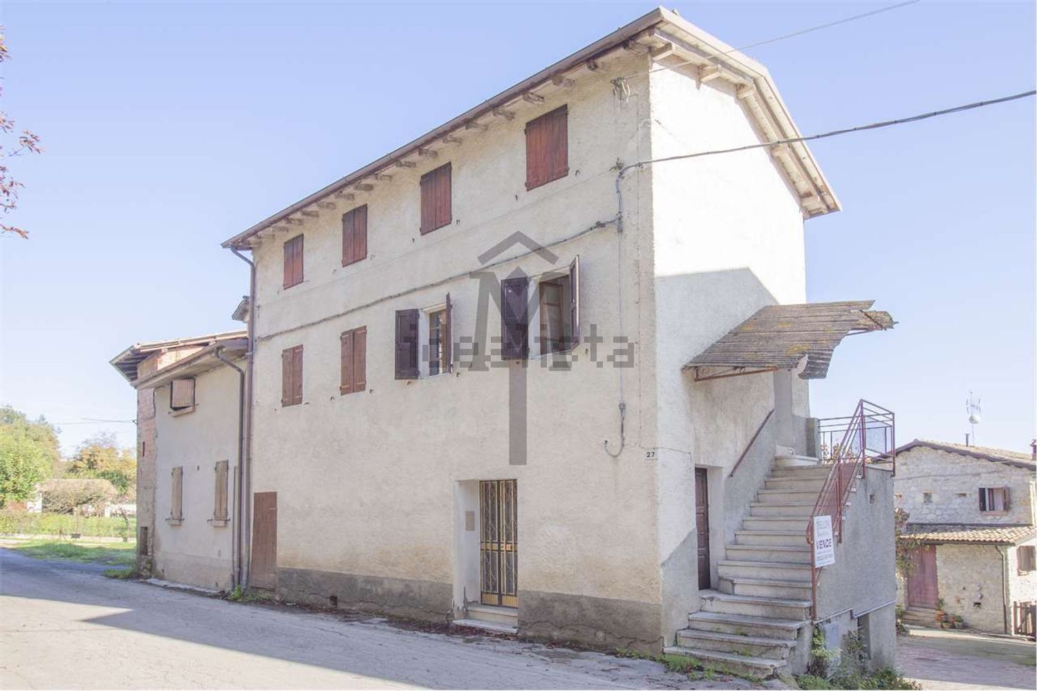 Maison jumelée à Viano