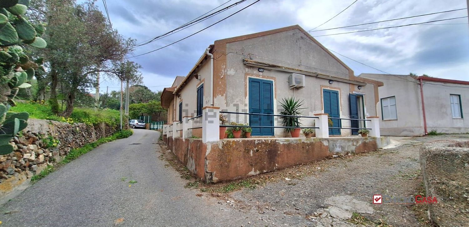 Villetta bifamiliare a Faro - Massa - Orto Liuzzo, Messina