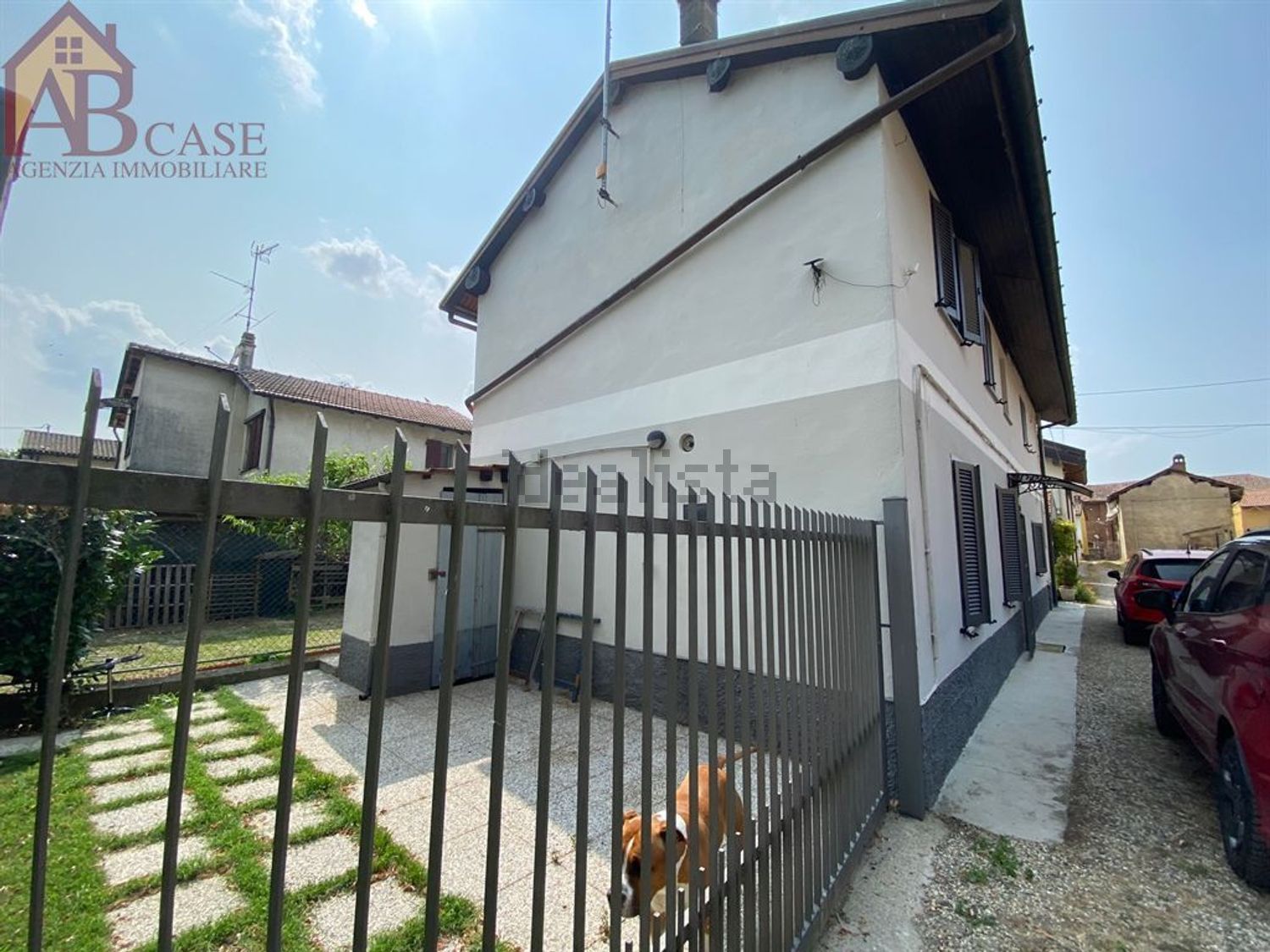 Reihenhaus in Borgo San Siro