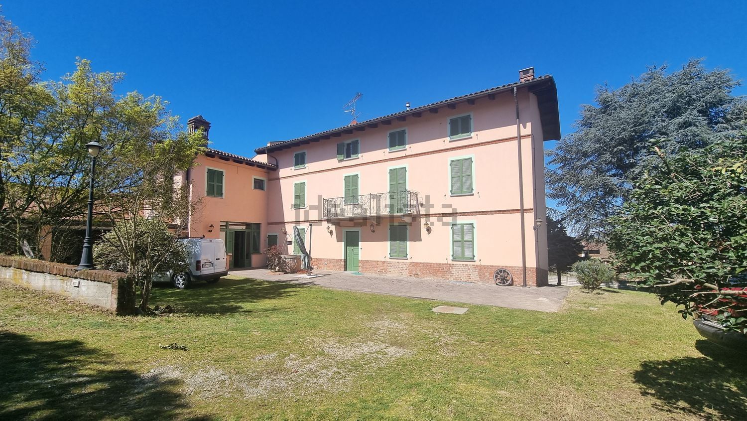 Rustici e casali a Nizza Monferrato