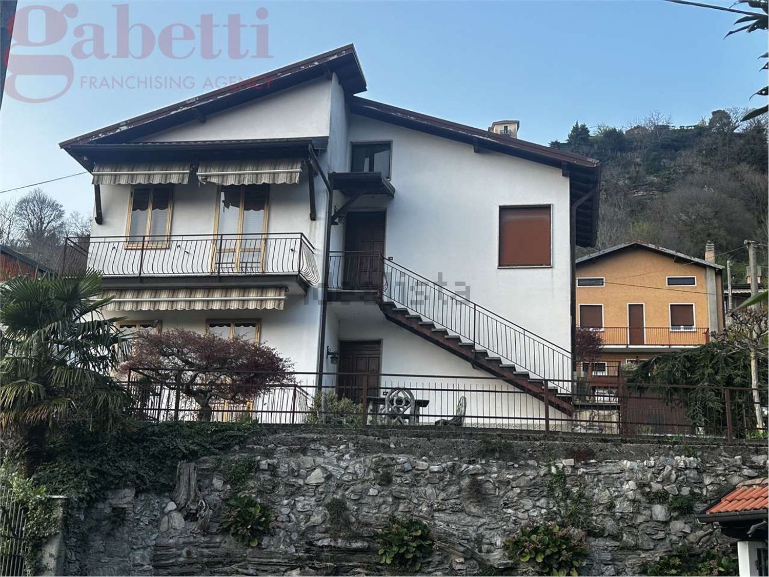 Villetta indipendente a Castelmarte