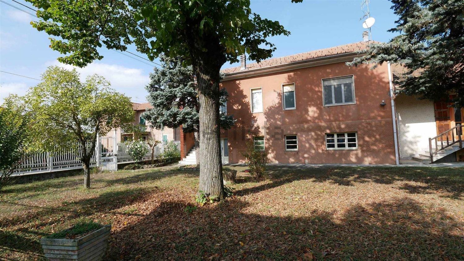 Maison jumelée à Francavilla Bisio