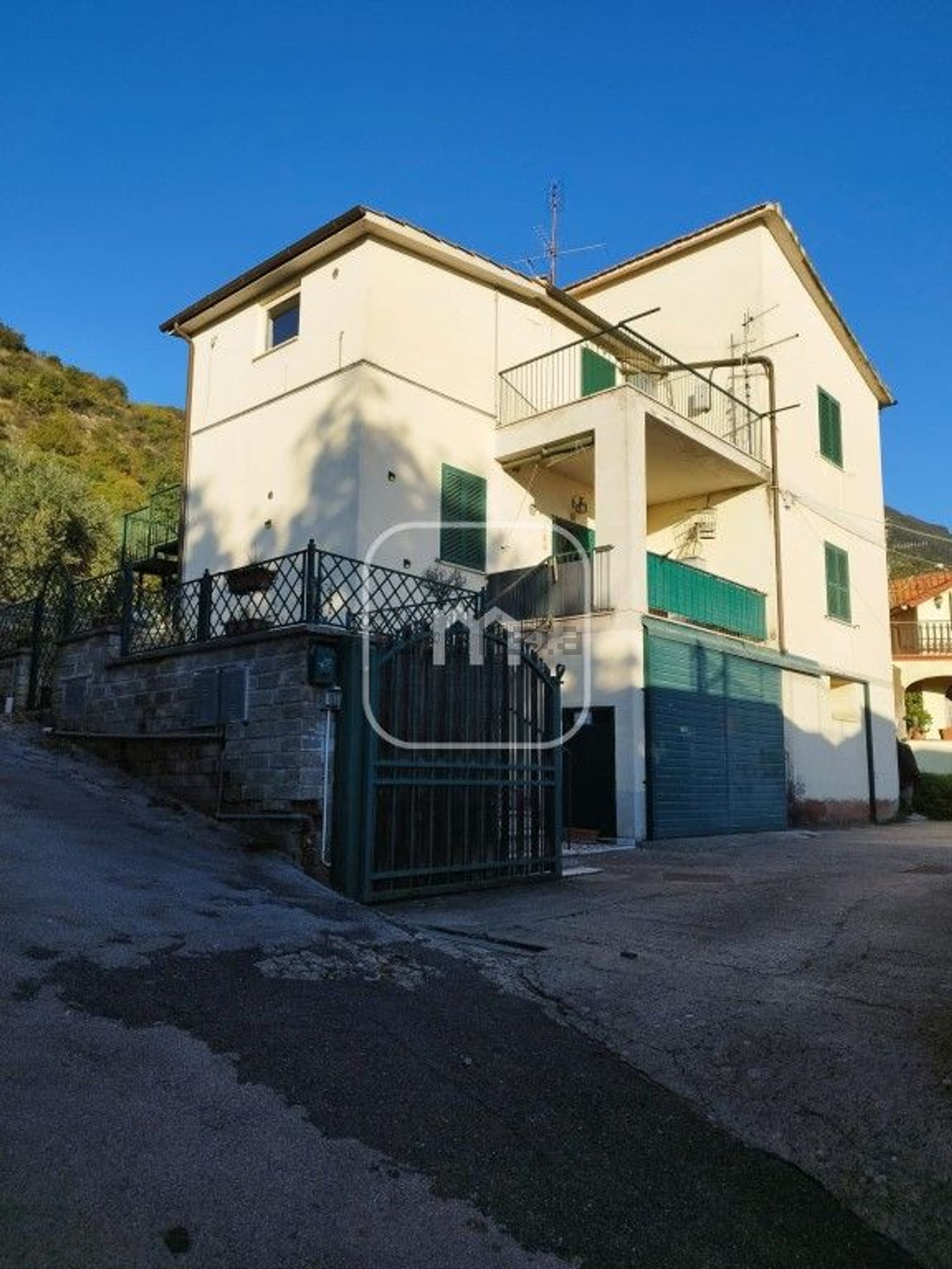 Villetta indipendente a Via dei Monti Lepini - Via Aldo Moro - Tribunale, Frosinone