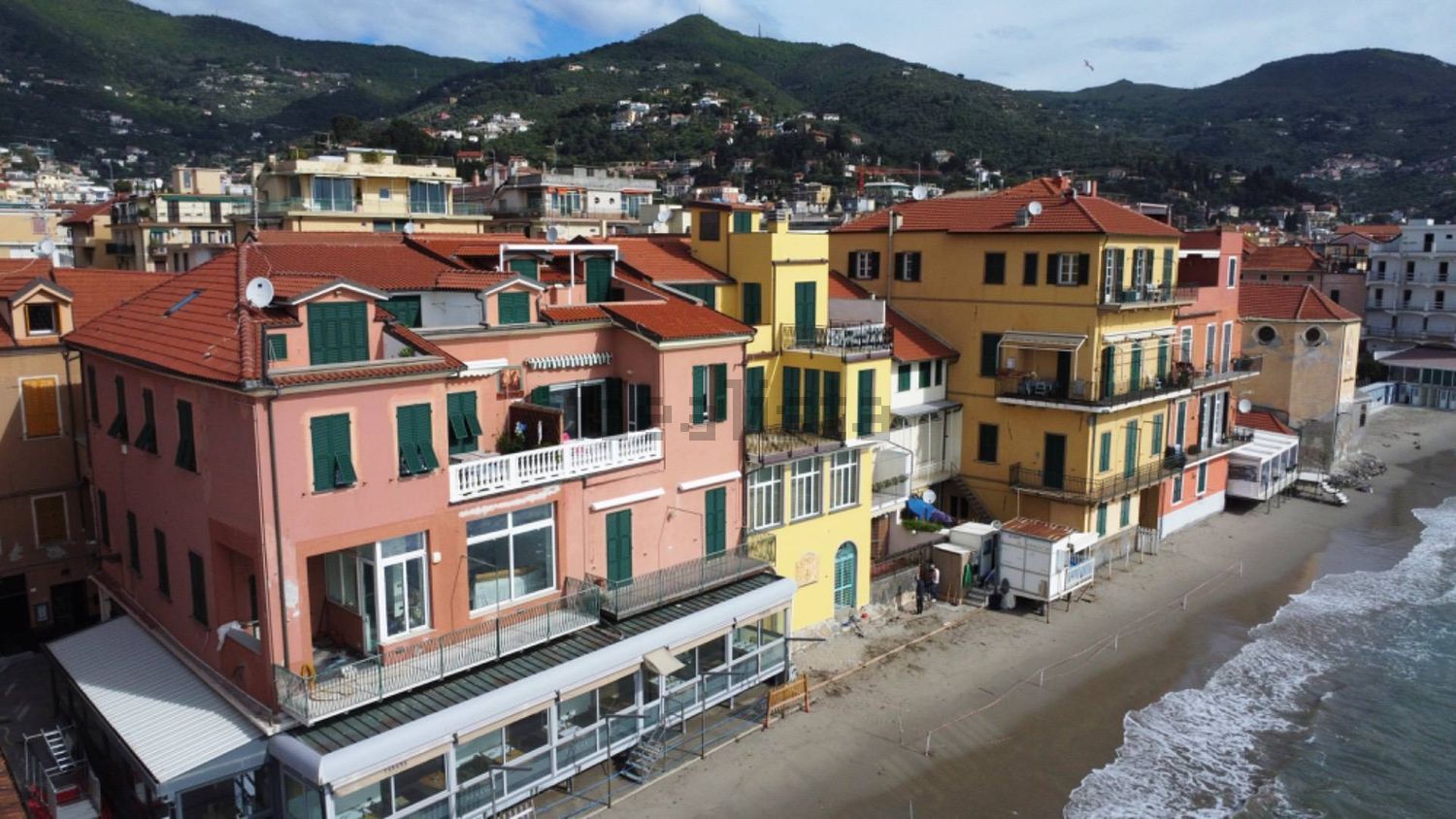 Apartamento em Città, Alassio