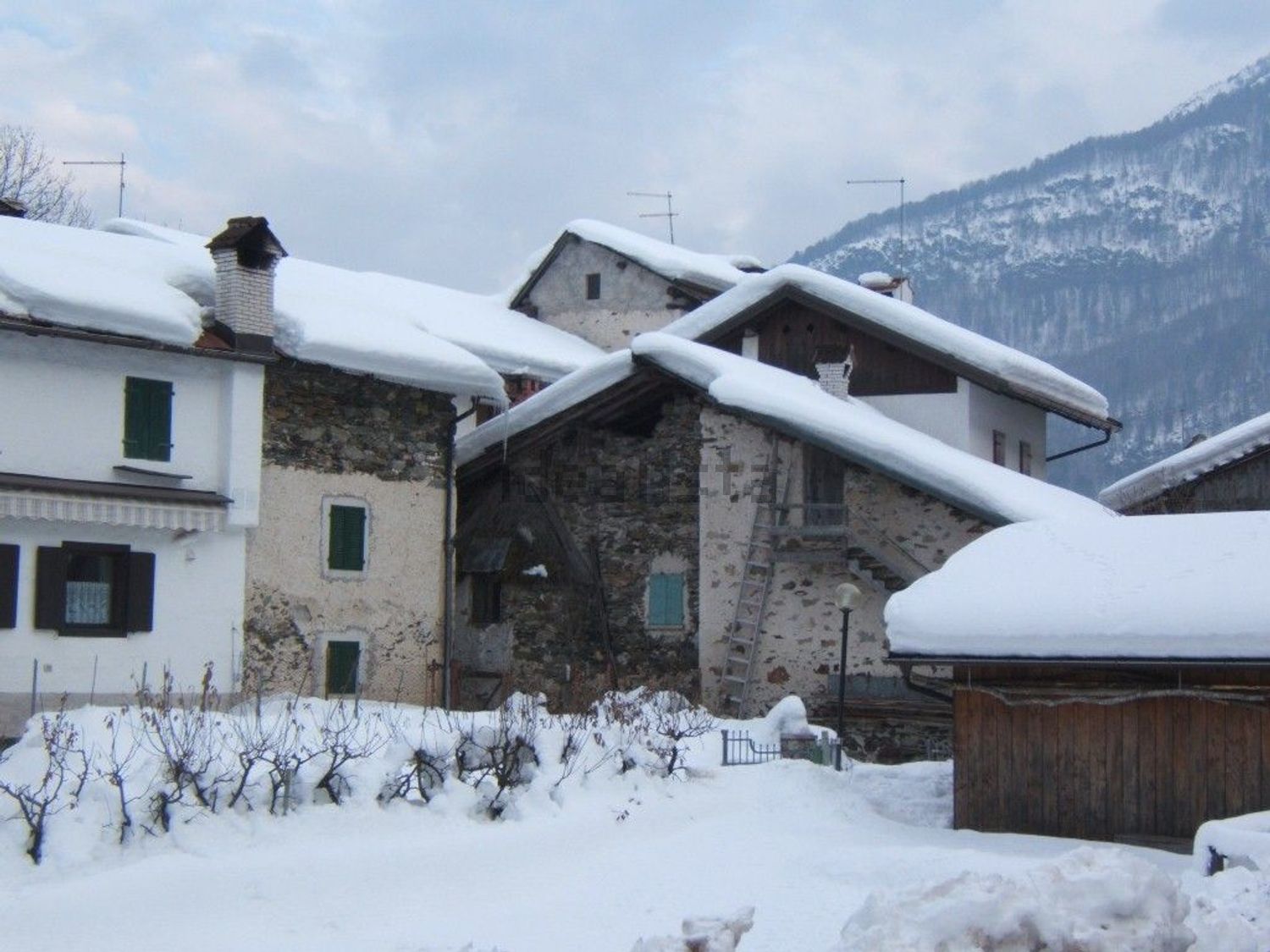Rustici e casali a Rivamonte Agordino