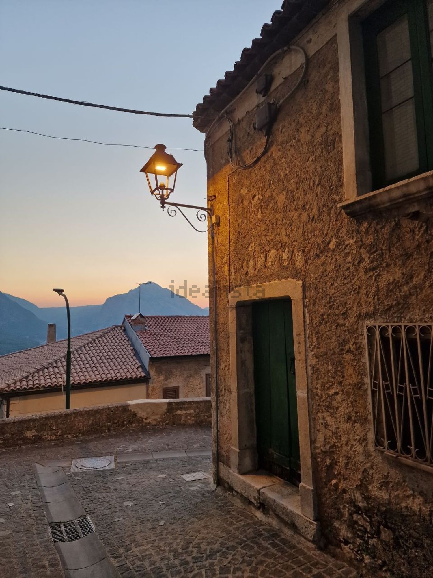 Chalet adosado en Teggiano