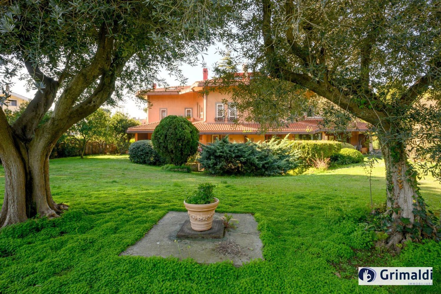 Chalet pareado en Infernetto - Casal Palocco - Axa, Roma