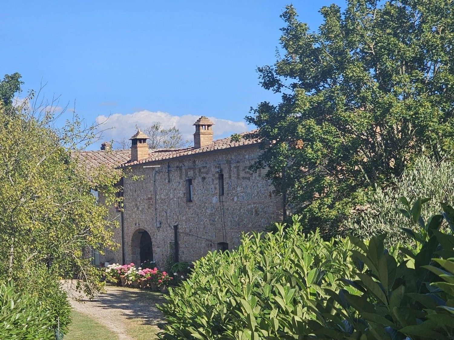 Rustici e casali a Santa Colomba, Monteriggioni