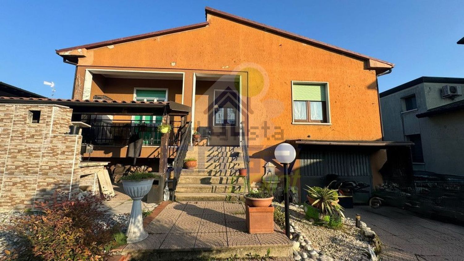 Case e ville a Offlaga