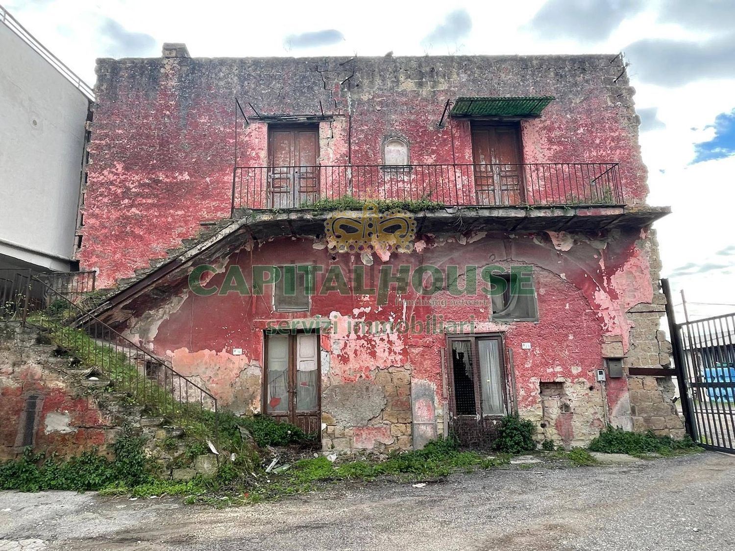 Country home in Pomigliano d'Arco
