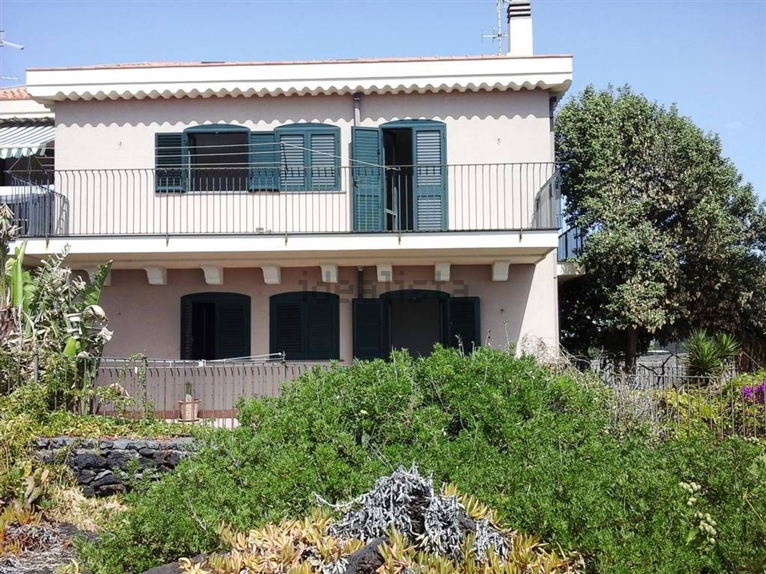 Chalet pareado en Pozzillo-Stazzo-Santa Tecla, Acireale