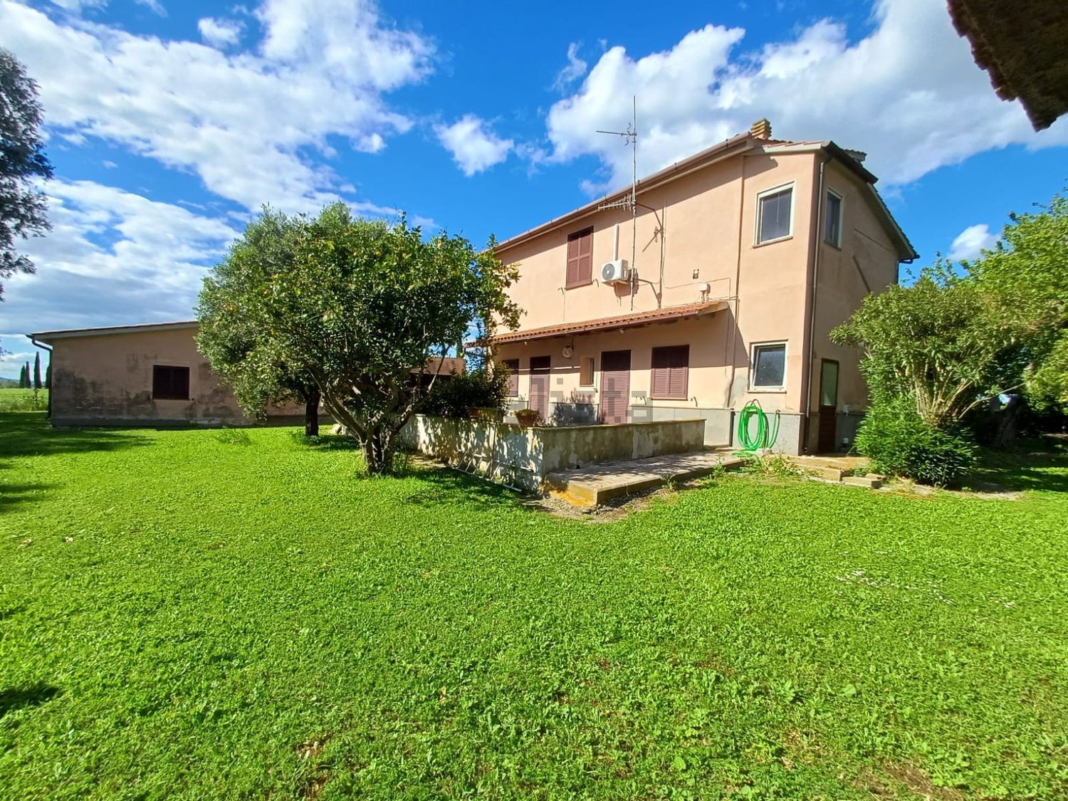 Rustici e casali a Tuscania