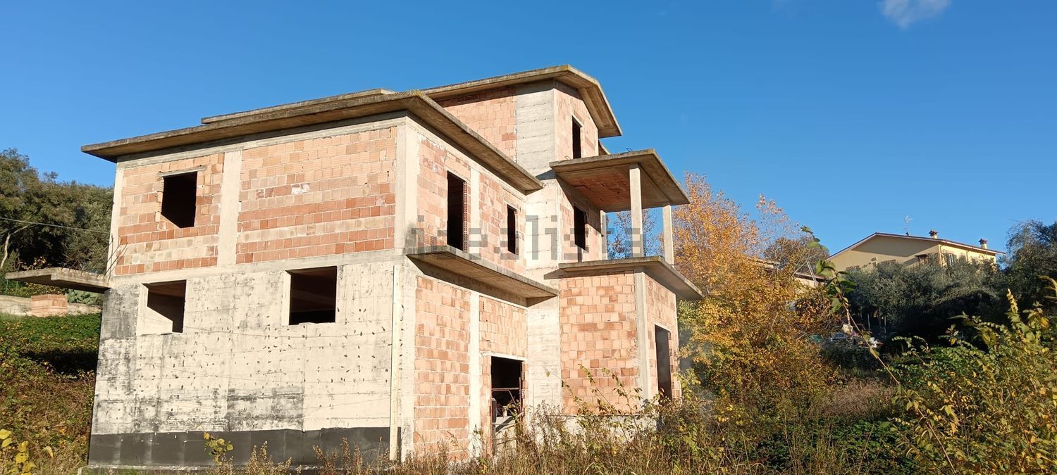 Casa di campagna a Fara in Sabina