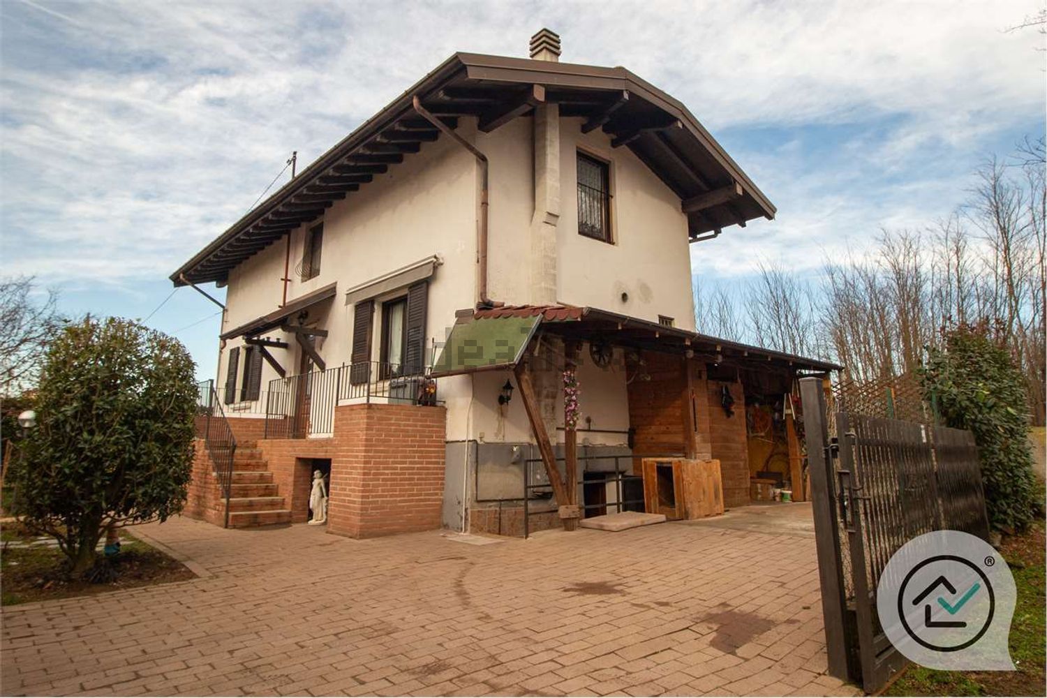 Häuser in Crosio della Valle