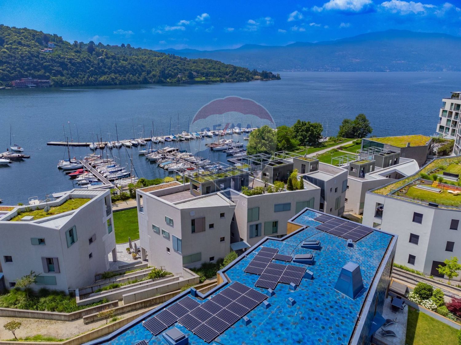 Apartamento em Laveno Mombello