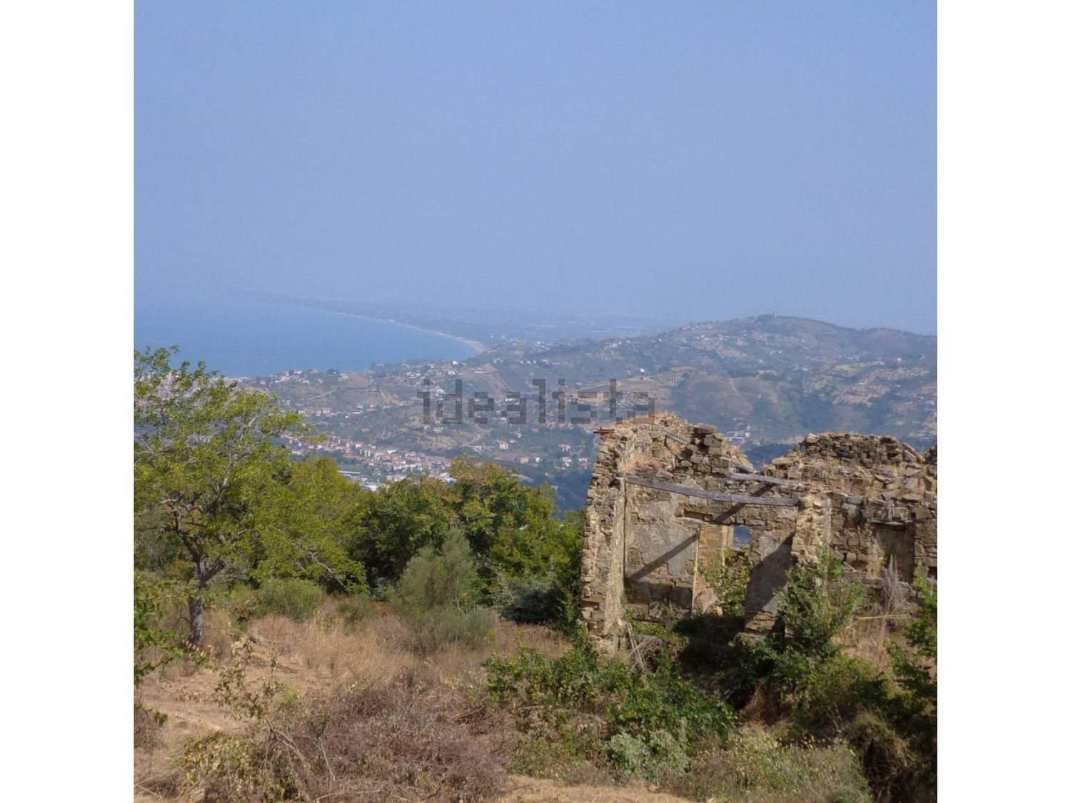 Country home in Laureana Cilento