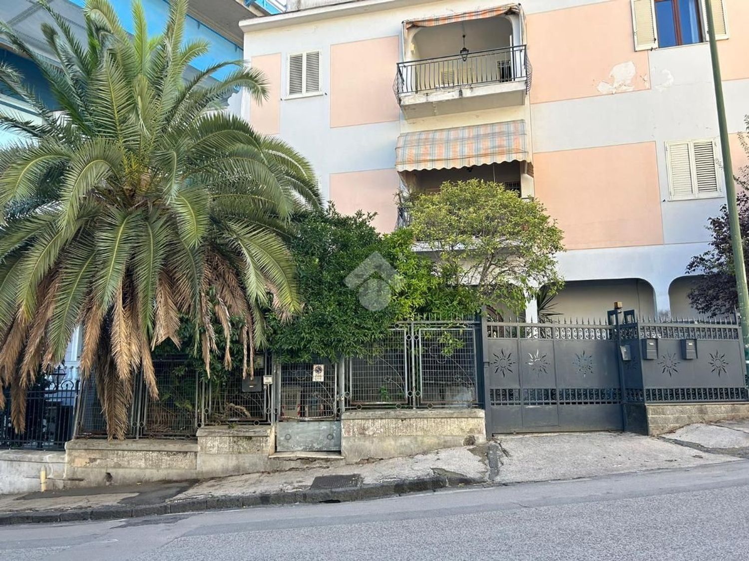 Case e ville a Capodimonte-Materdei-San Carlo all'Arena, Napoli