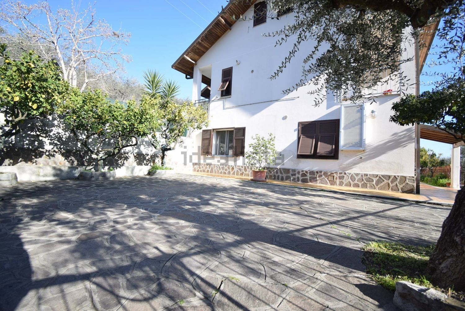 Apartamento em Diano Castello