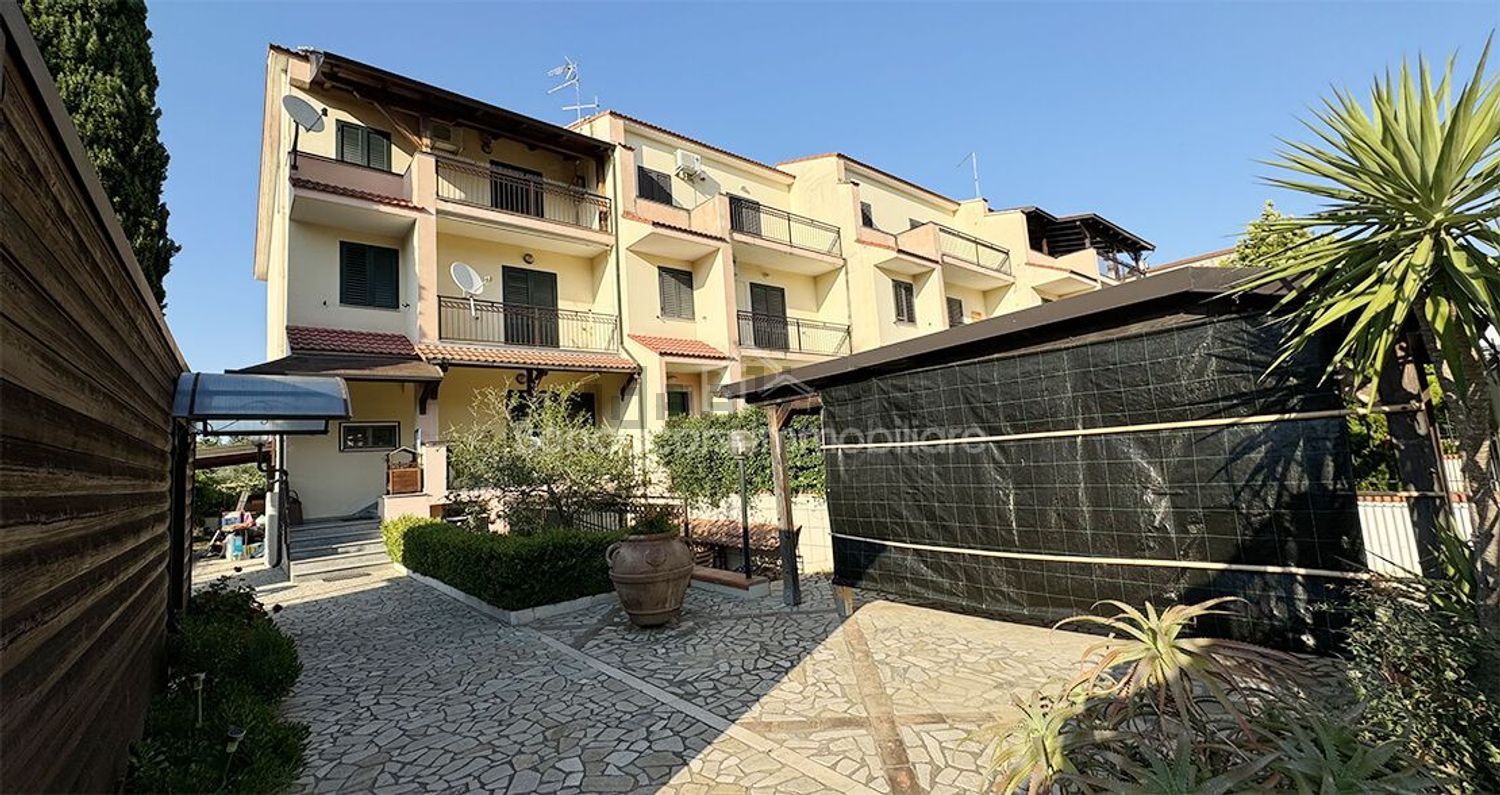 Maison mitoyenne à Rossano Stazione, Corigliano-Rossano