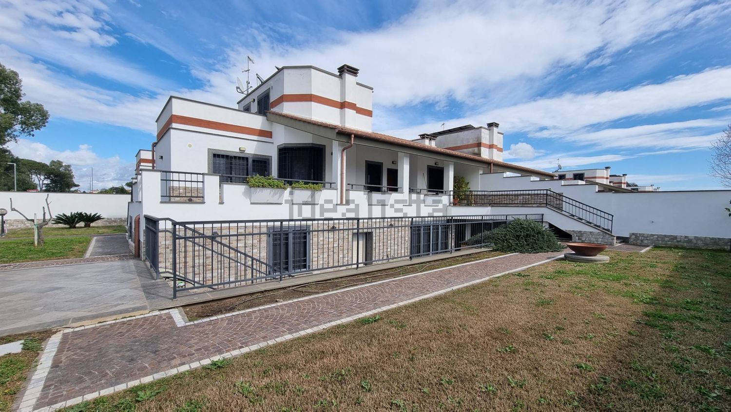 Houses in Infernetto - Casal Palocco - Axa, Roma