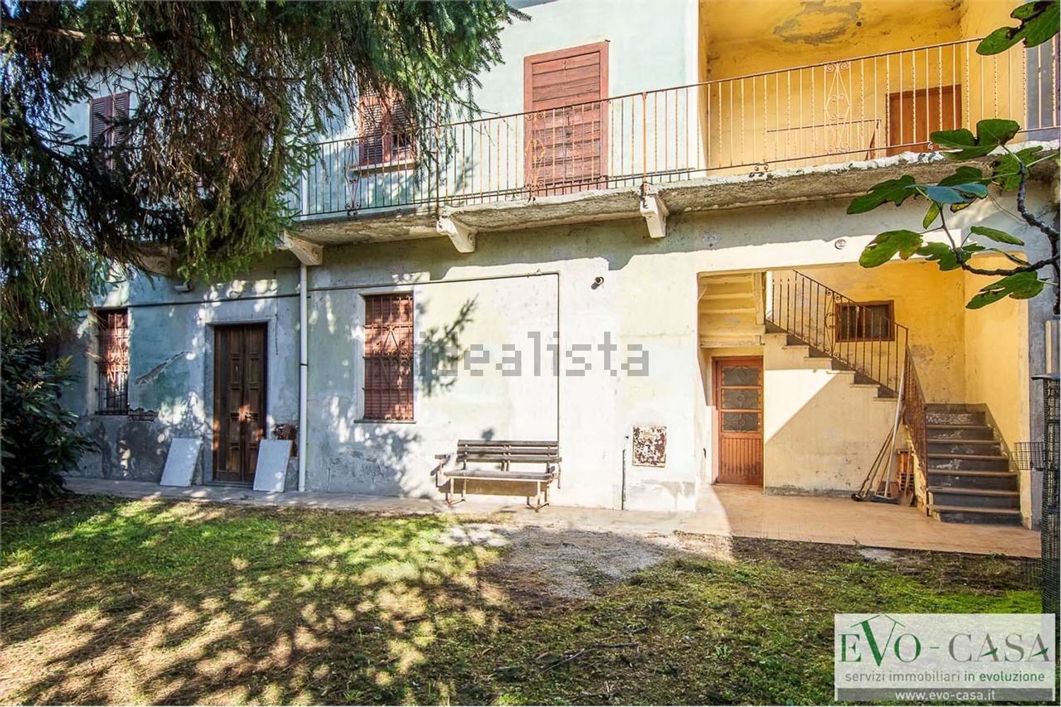 Detached house in Magnago