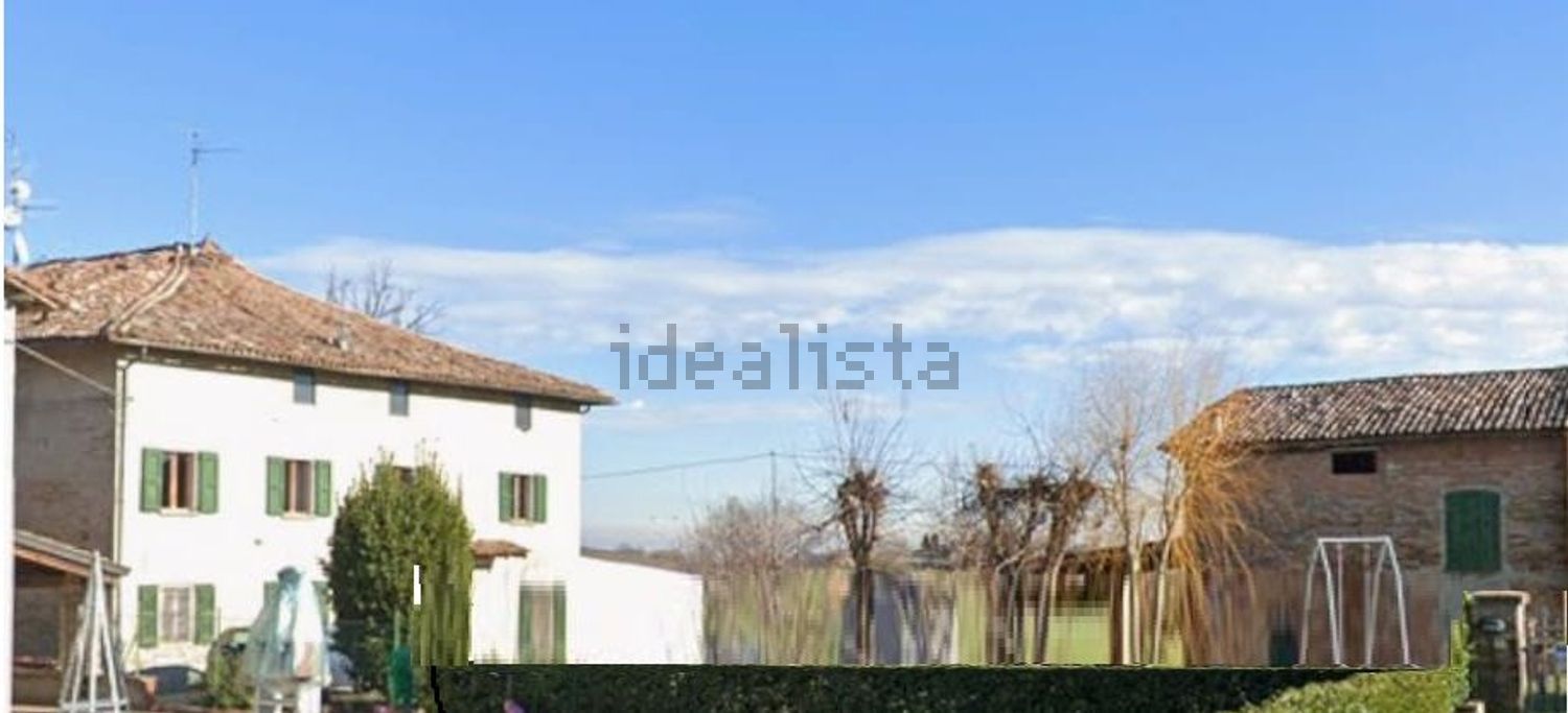 Detached house in Campegine