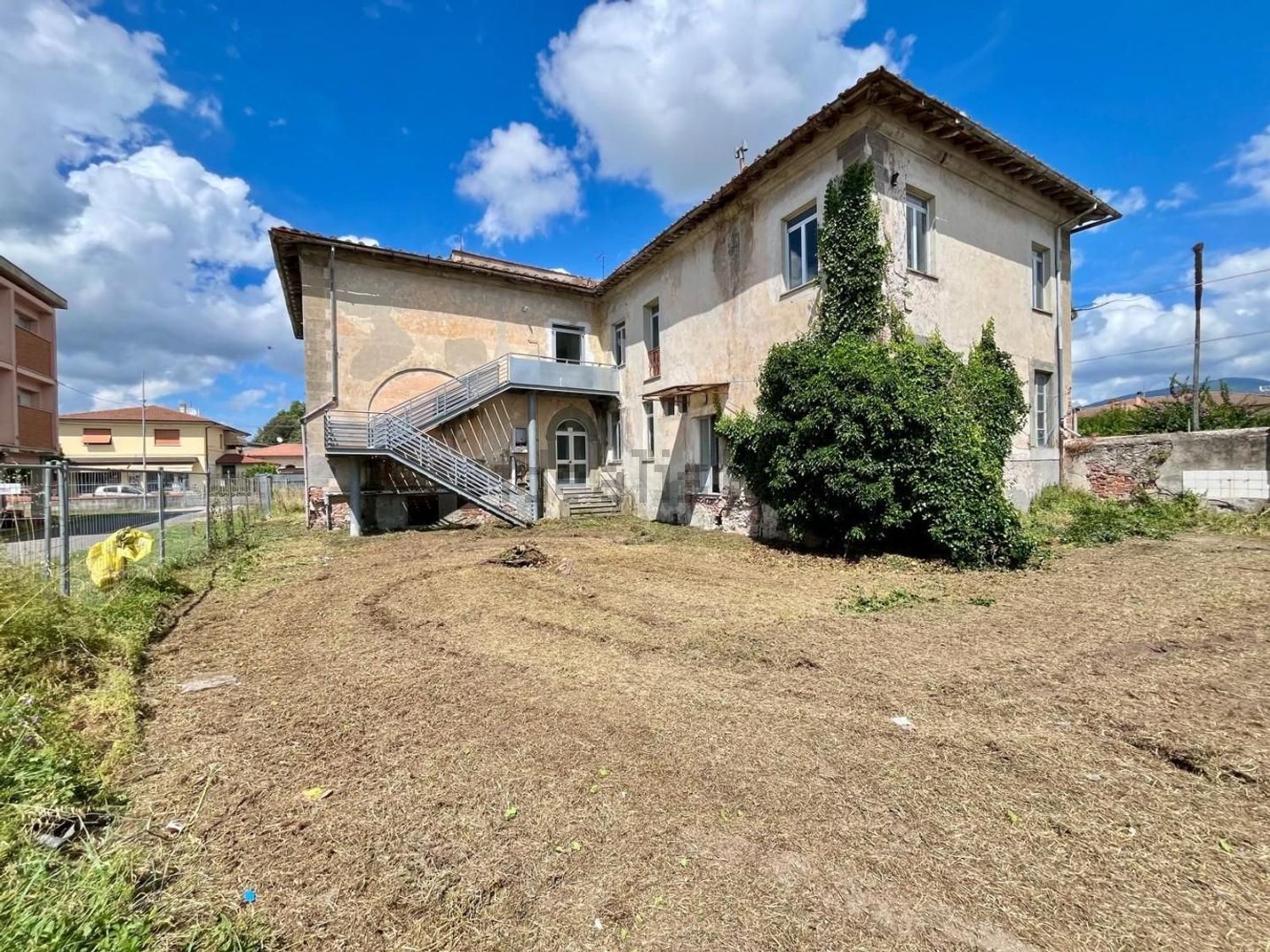 Case e ville a Pontasserchio-Pappiana-Orzignano, San Giuliano Terme