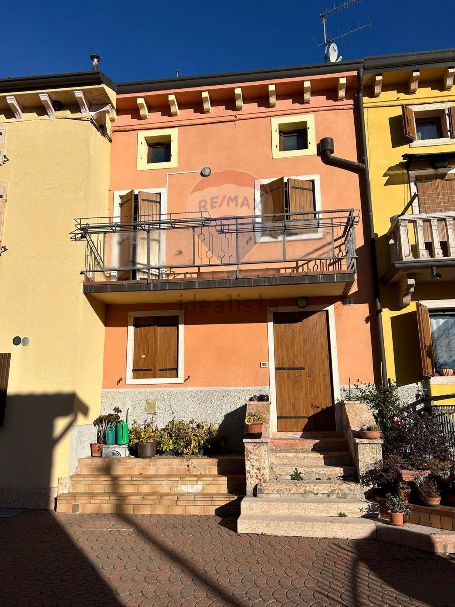 Villetta indipendente a Montorio, Verona