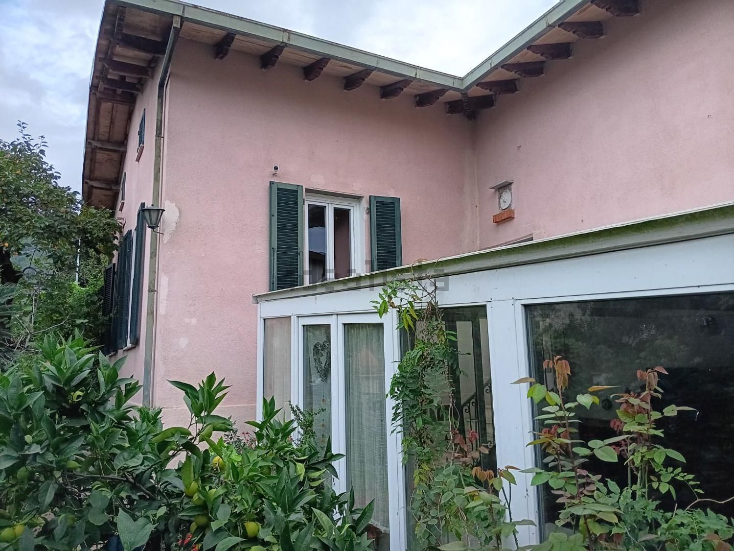Detached house in Centro Città, Massa