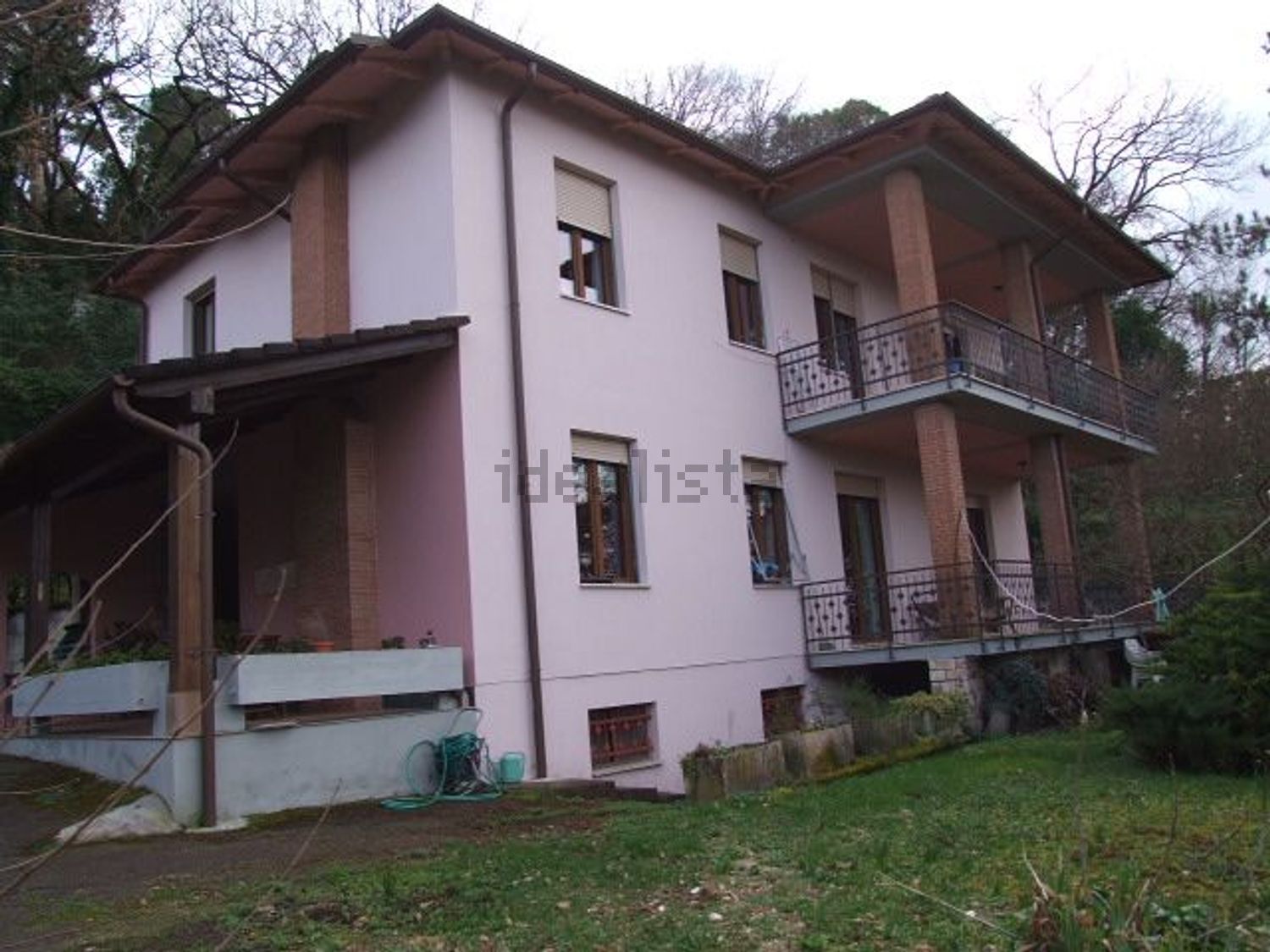 Case e ville a Cesure - Valenza - San Rocco, Terni