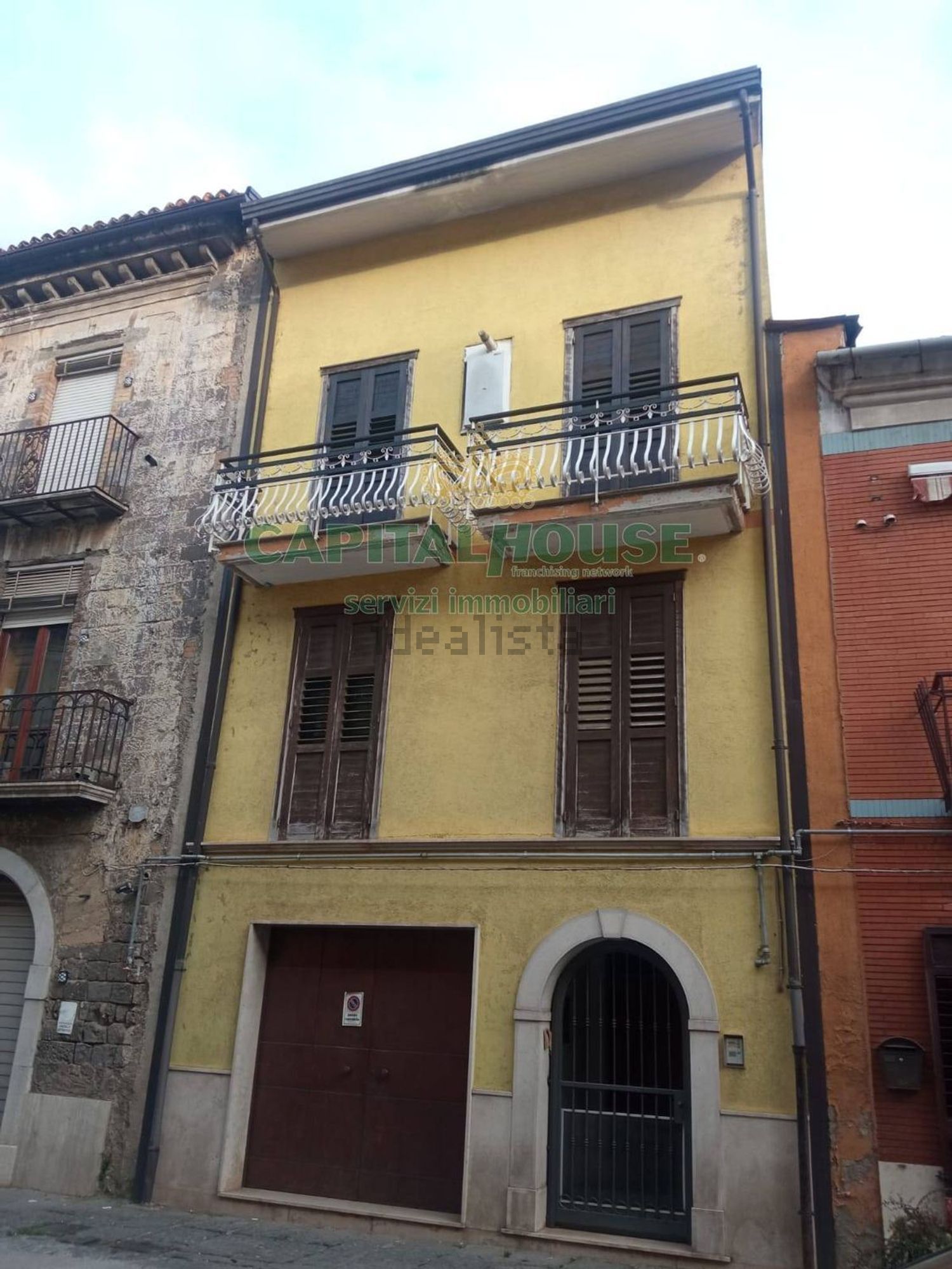 Appartement à A. Annarumma - A. Gasperi, Avellino