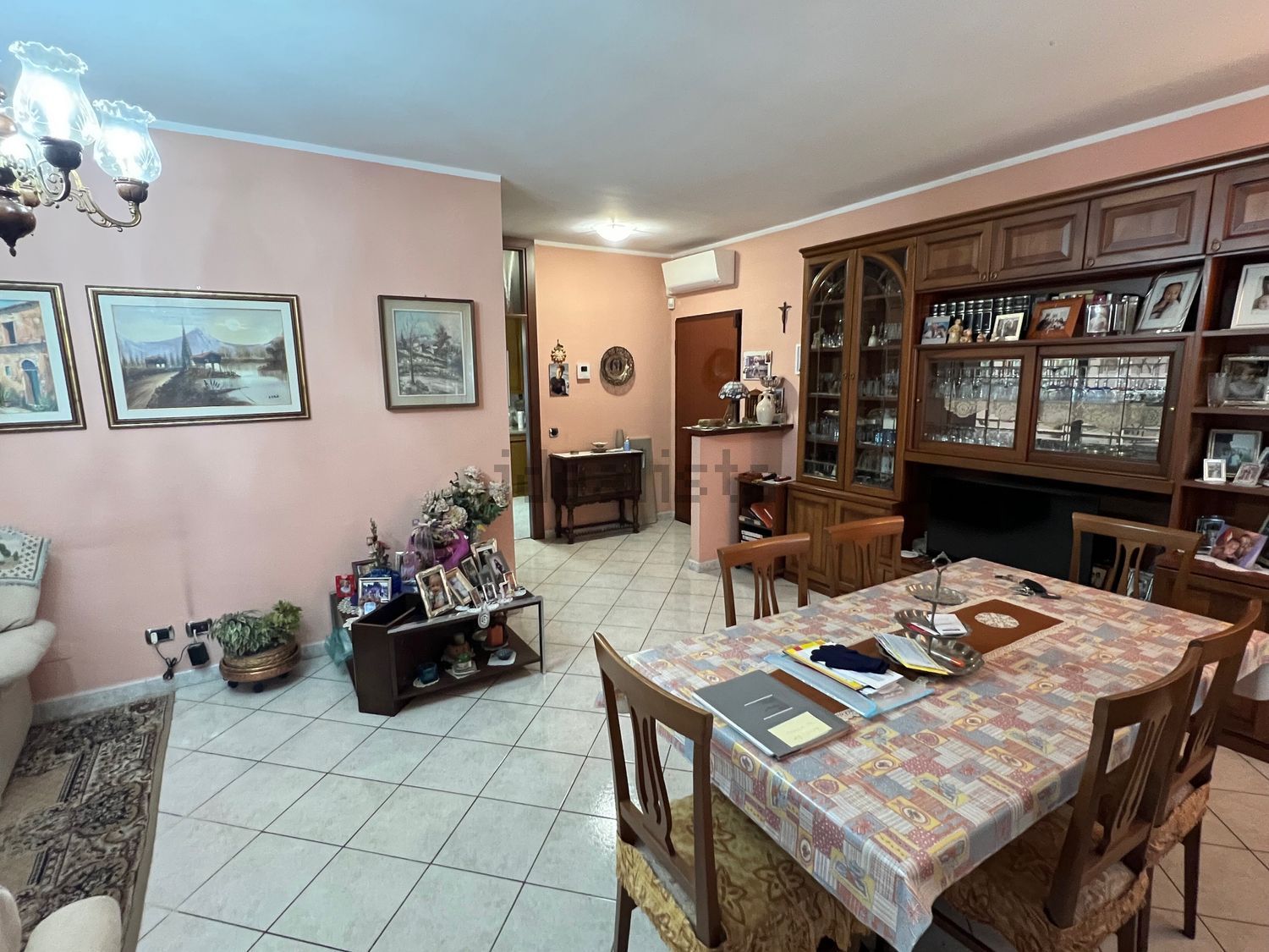 Piso en Lorenteggio - Bande Nere, Milán