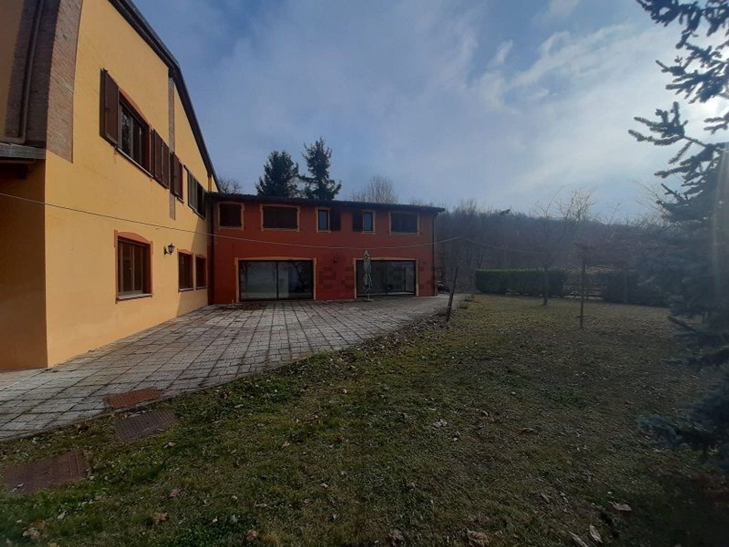 Quintas e casas rústicas em Val di Nizza