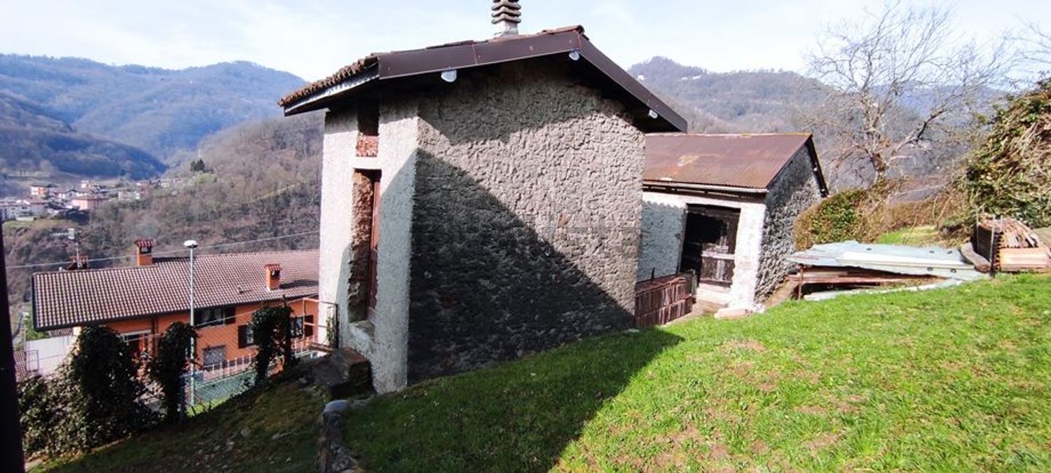Maisons de campagne à Val Brembilla