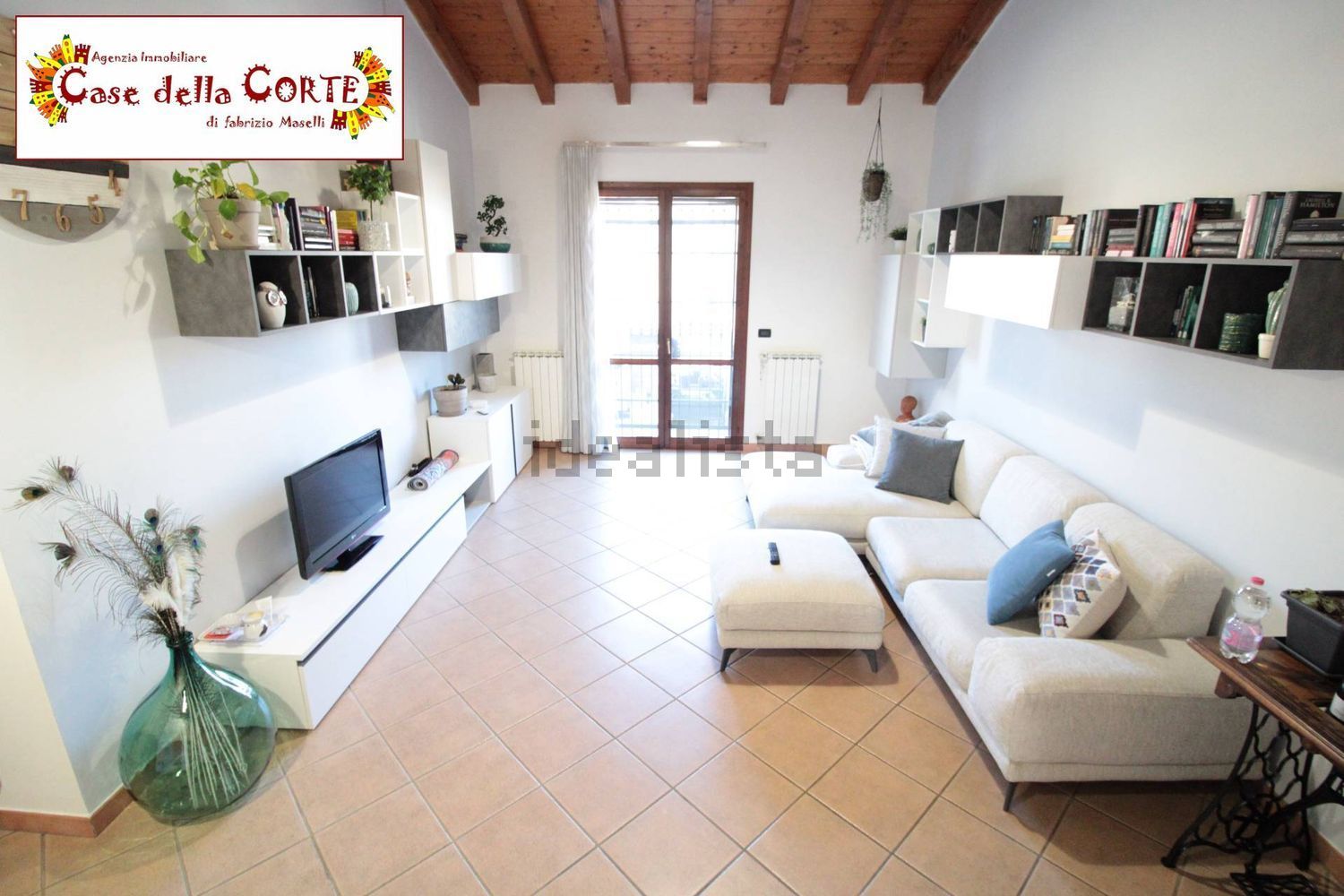 Apartamento em Cento, Cento