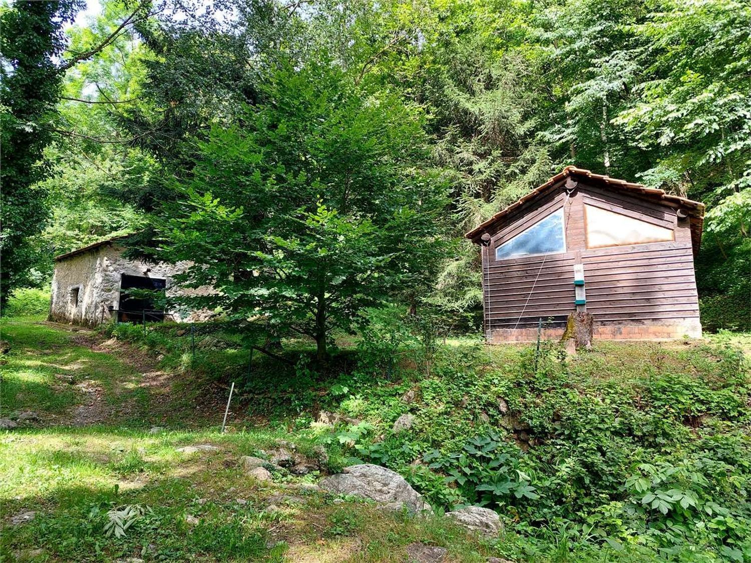 Quintas e casas rústicas em Garessio