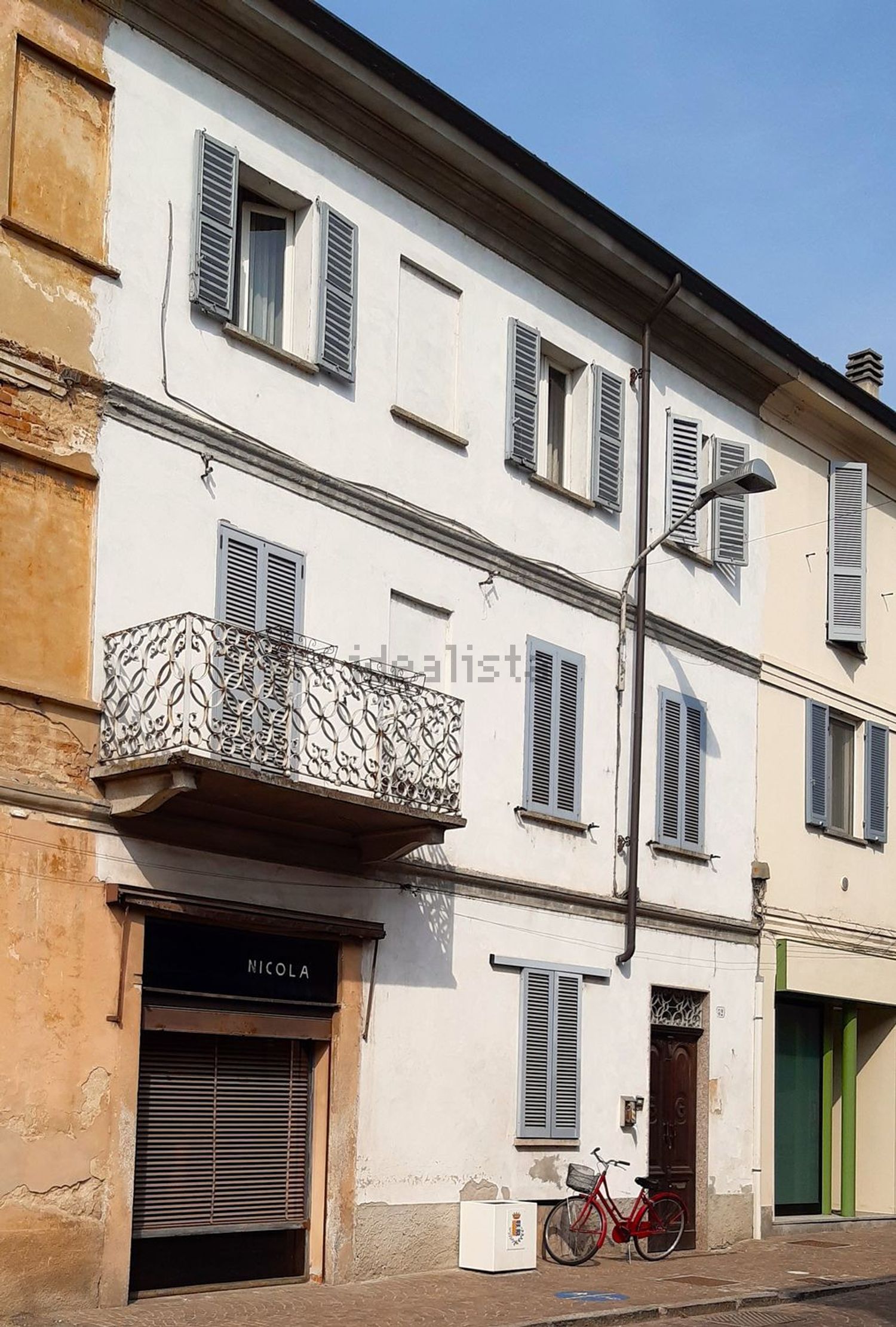 Chalet independiente en Sannazzaro de' Burgondi