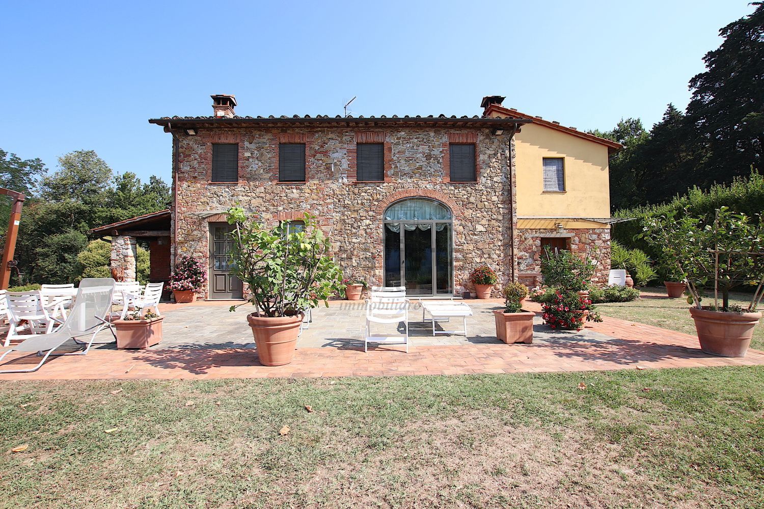 Country homes in Area Nozzano - San Macario, Lucca