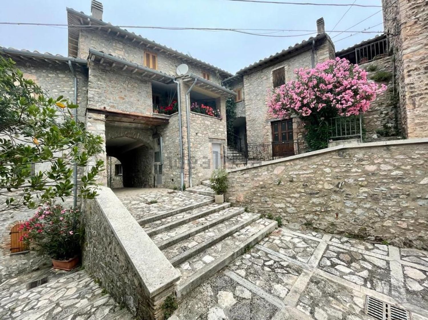 Chalet pareado en Valserra, Terni