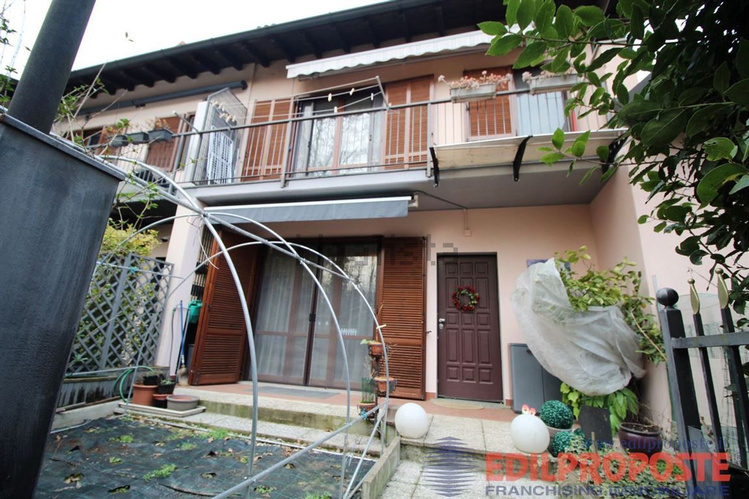 Terraced house in Lazzate