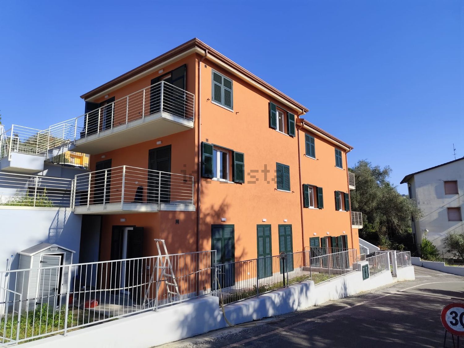 Appartamento a Montepertico, La Spezia