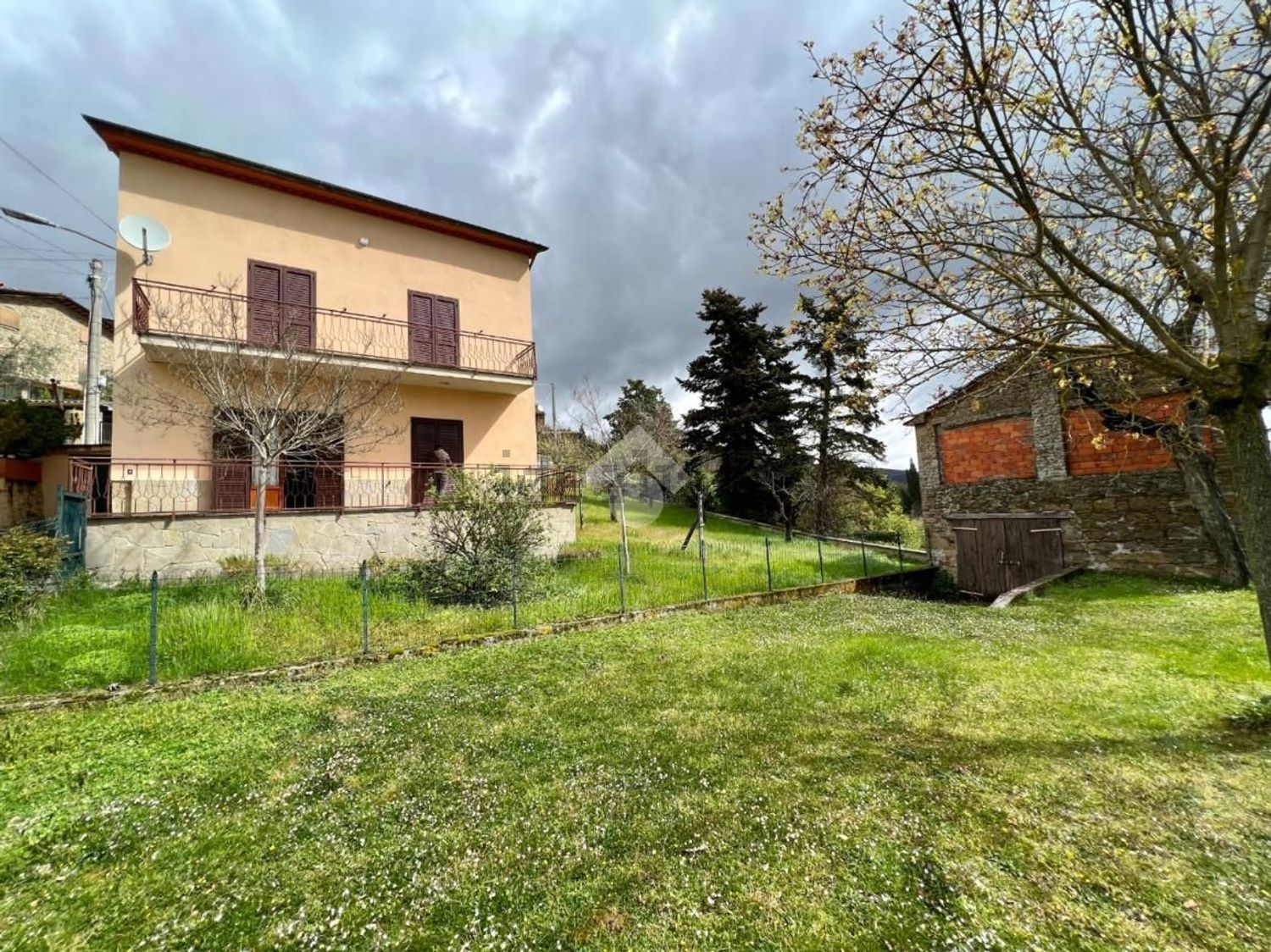Frei stehendes Haus in Badia Petroia - Morra, Città di Castello