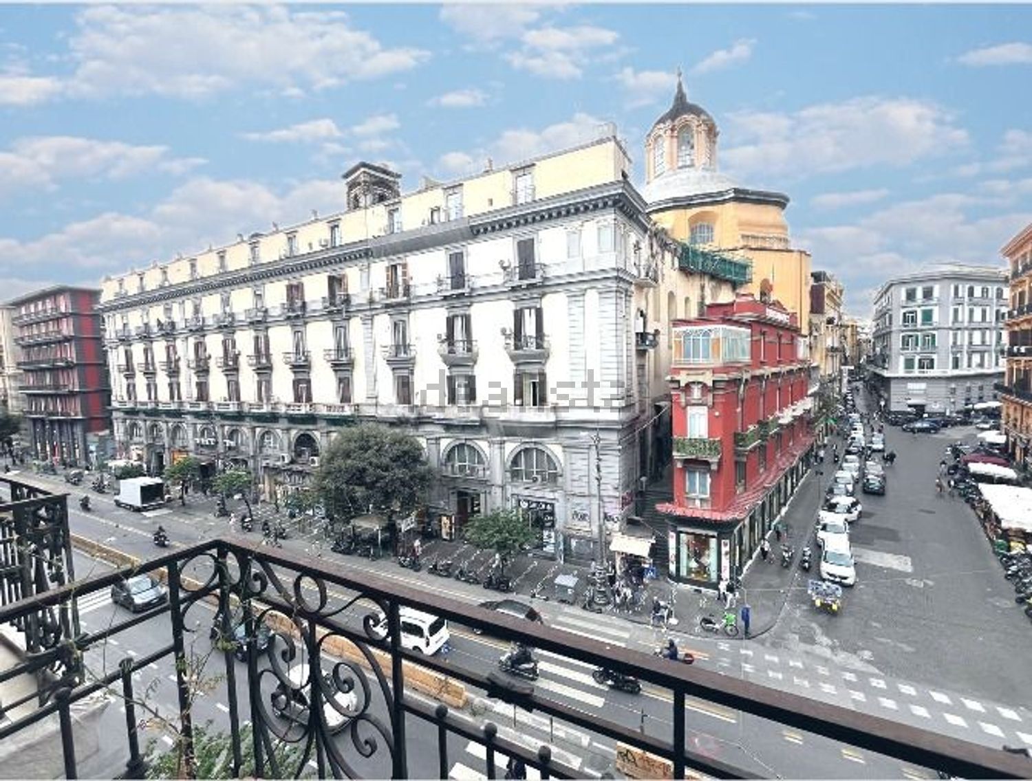 Flat in Centro Storico, Naples