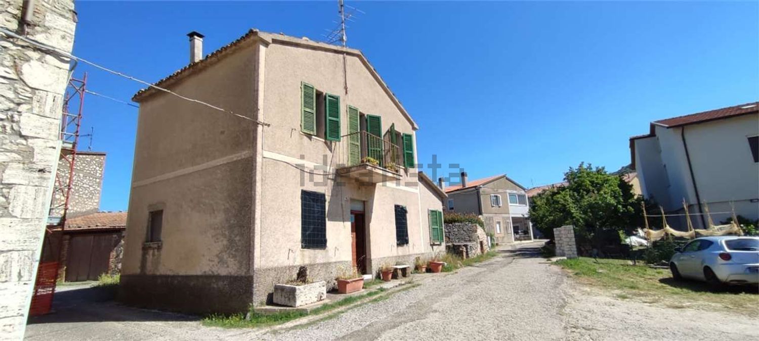Villetta indipendente a Guardea