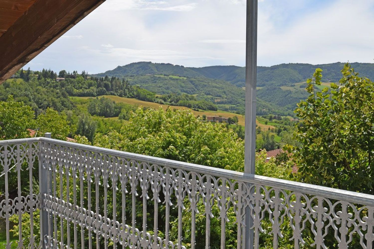 Detached house in Zavattarello
