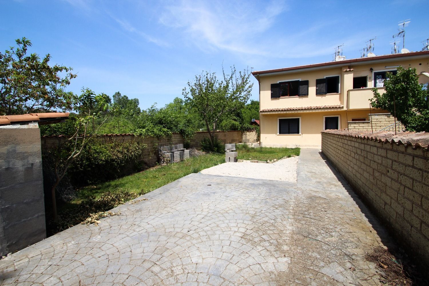 Appartamento a Colli di Enea-Torvaianica Alta-Campo Jemini, Pomezia